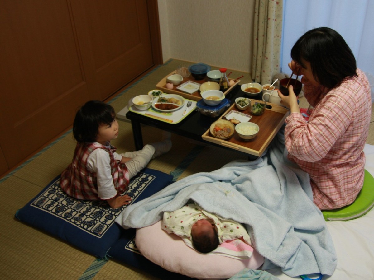 産後ケア(デイサービス型・宿泊型) とも子助産院 入院分娩 母乳外来 産後ケア 子連れ入院 産後ケア(デイサービス型・宿泊型) とも子助産院 入院分娩 母乳外来 産後ケア 子連れ入院